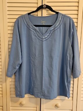 Denim&Co Light Blue V-Neck 3/4 Sleeve Top with Sequin Trim